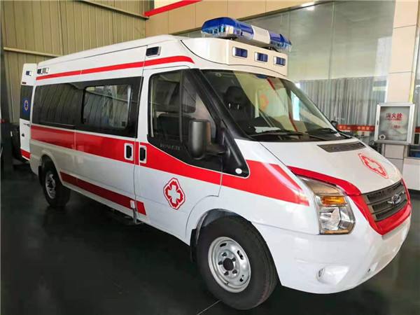 沽源县福特V362救护车